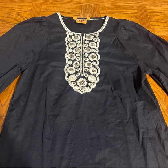 Tory Burch Semi-Sheer Embroidered Tunic Top in Navy Sz 2 Boho Chic Relaxed Fit - Picture 5 of 15